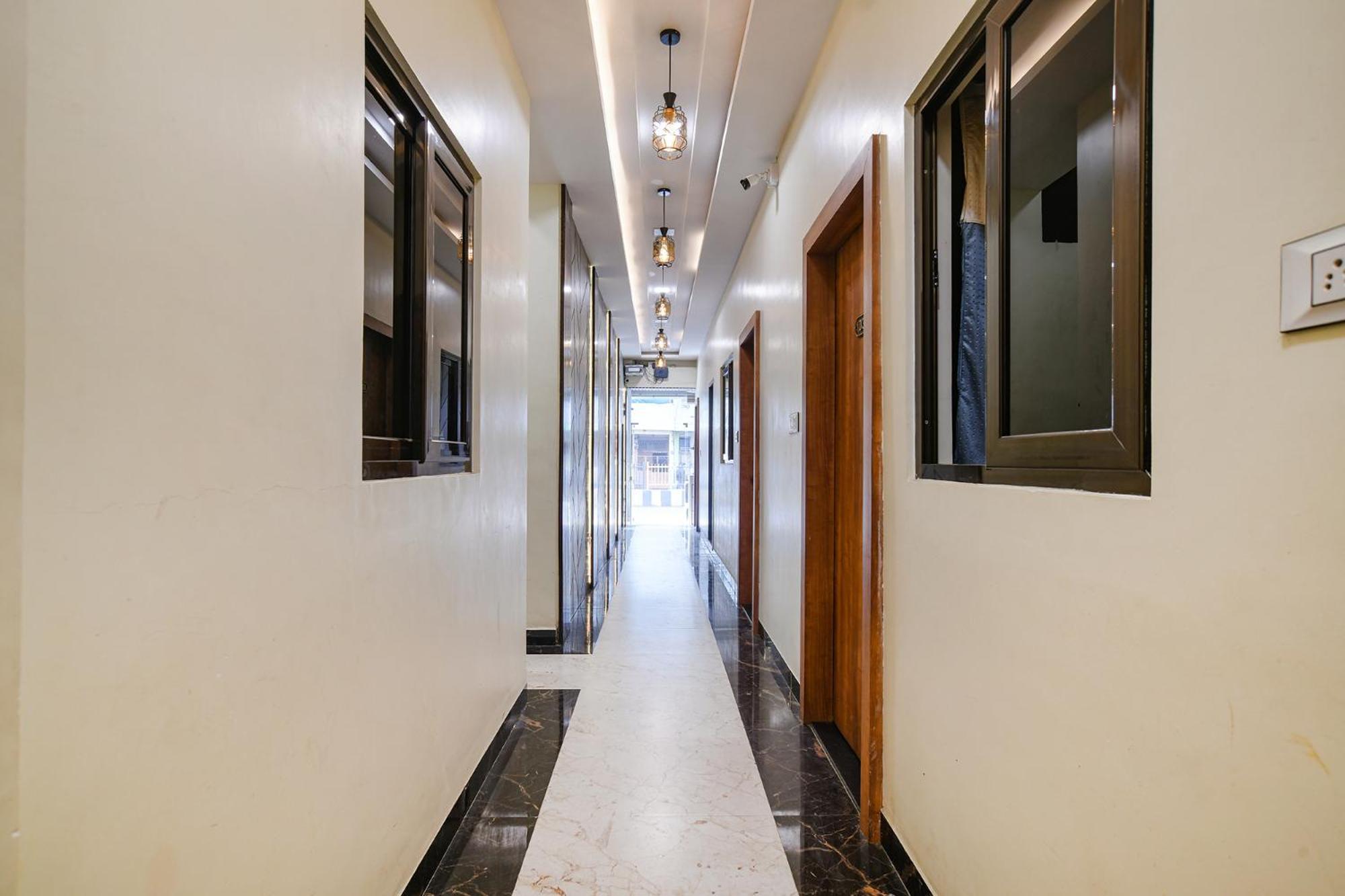 Fabexpress Orbit Hotel อุจเจน ภายนอก รูปภาพ