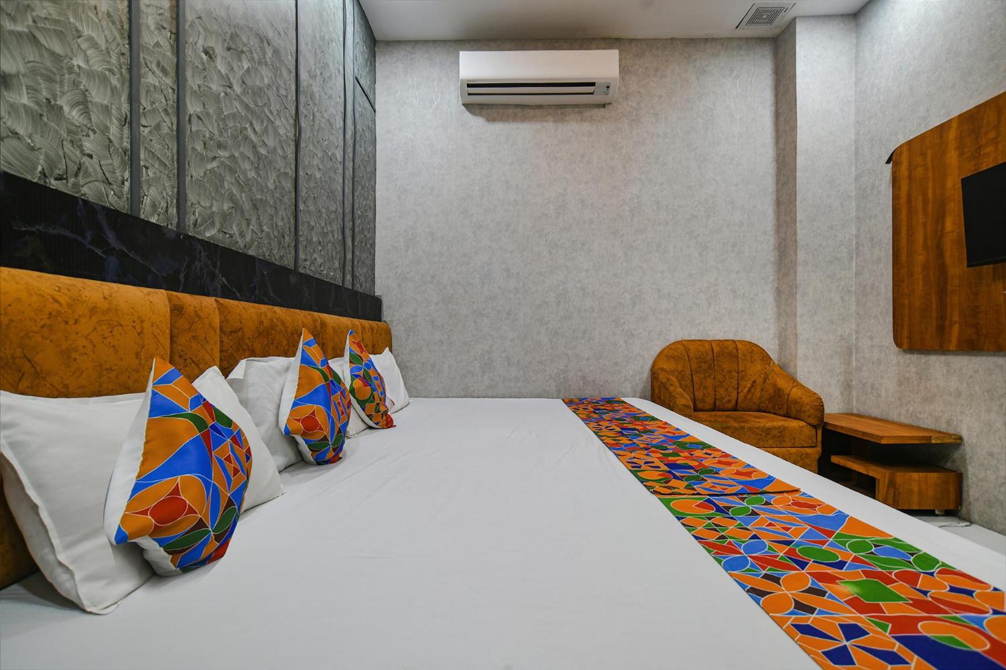 Fabexpress Orbit Hotel อุจเจน ภายนอก รูปภาพ