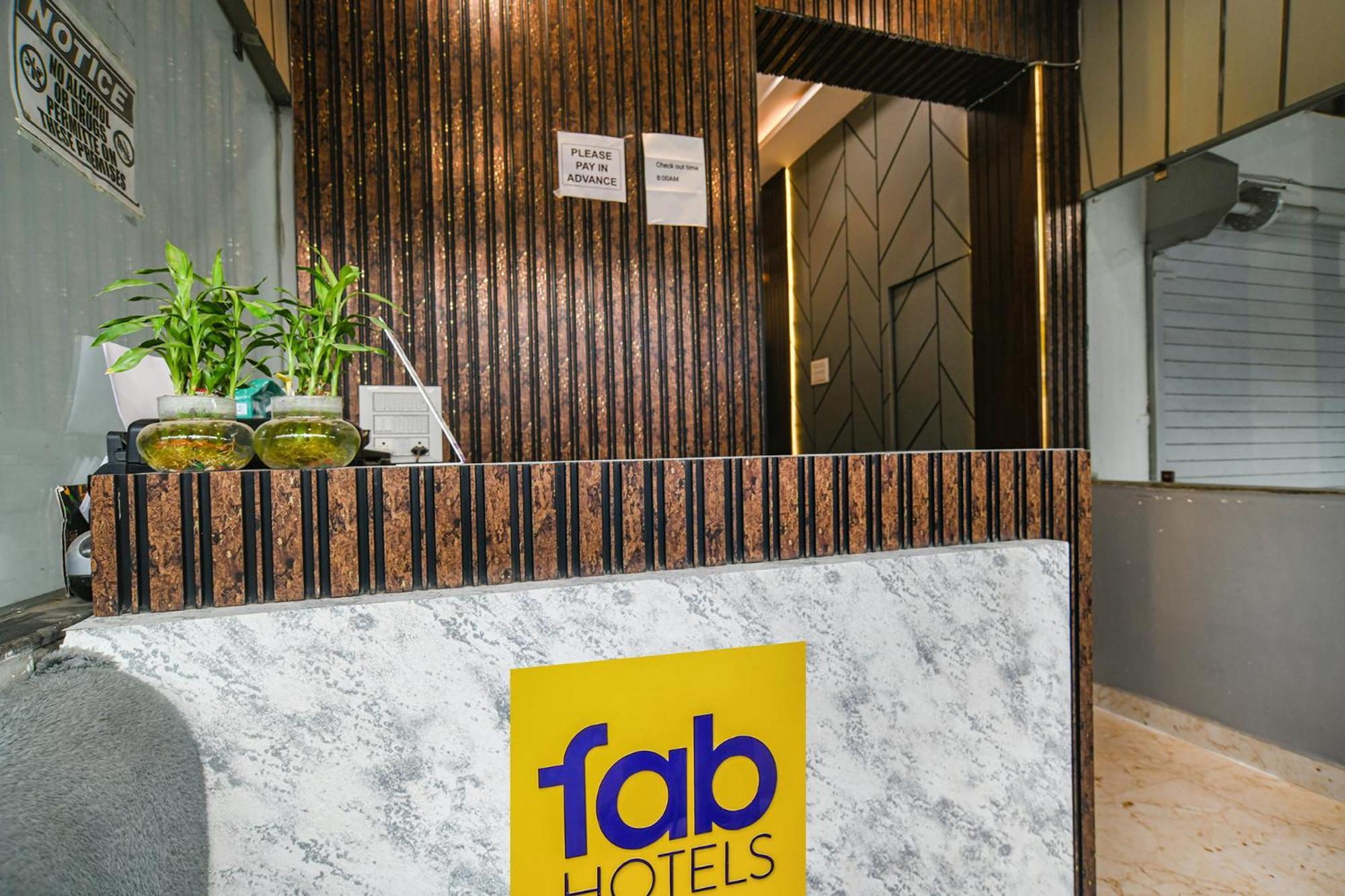 Fabexpress Orbit Hotel อุจเจน ภายนอก รูปภาพ