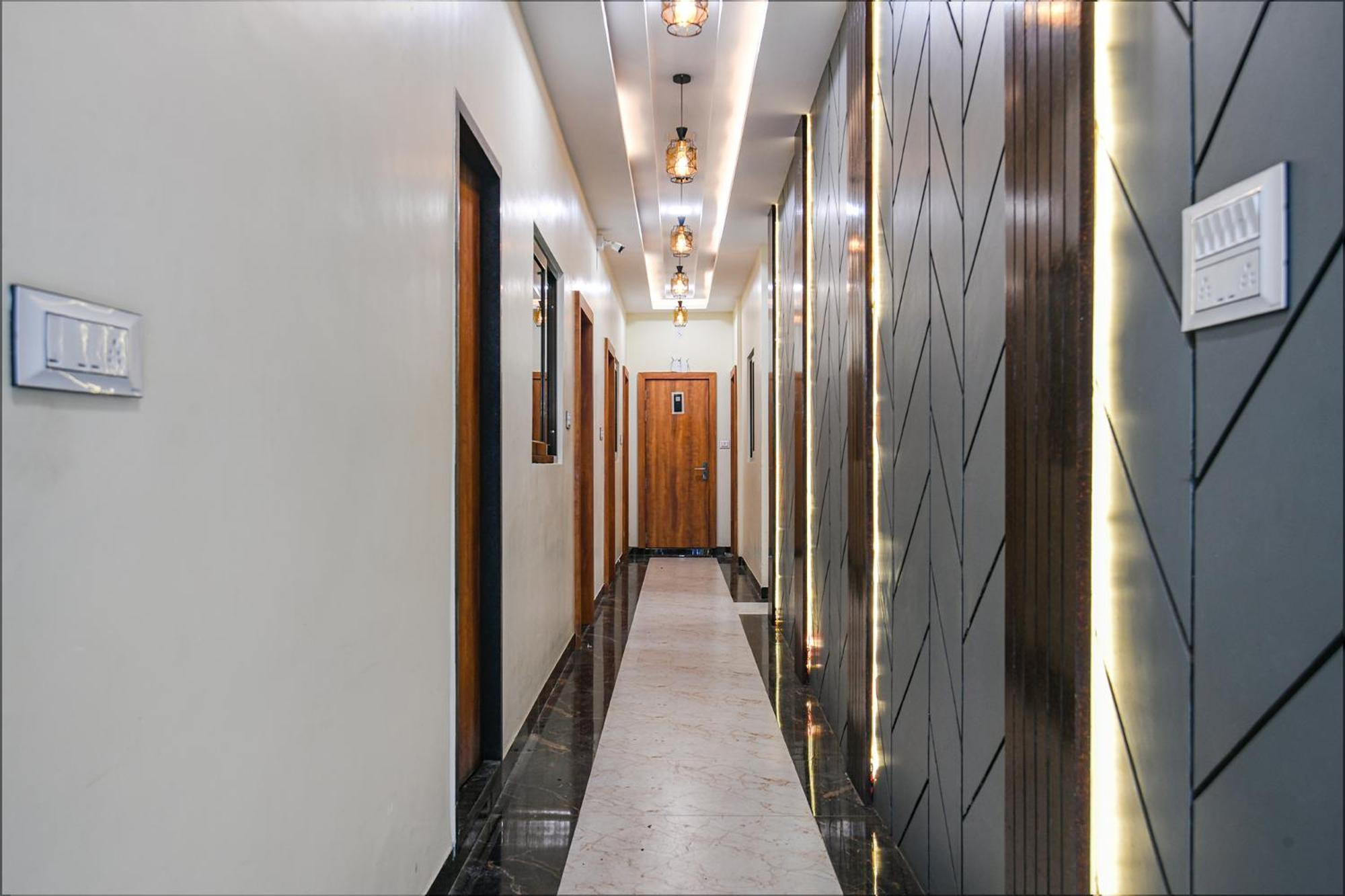Fabexpress Orbit Hotel อุจเจน ภายนอก รูปภาพ